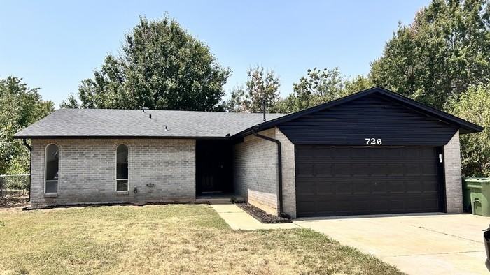726 Garden Grv - Photo 2 of 30