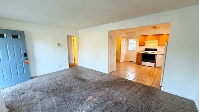 3201 Donald Ave - Photo 2 of 10