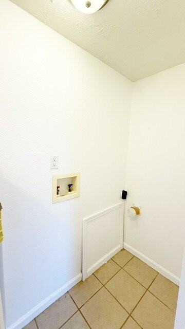 3201 Donald Ave - Photo 5 of 10