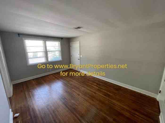 1915 Sweetbriar Ave #B - Photo 3 of 10