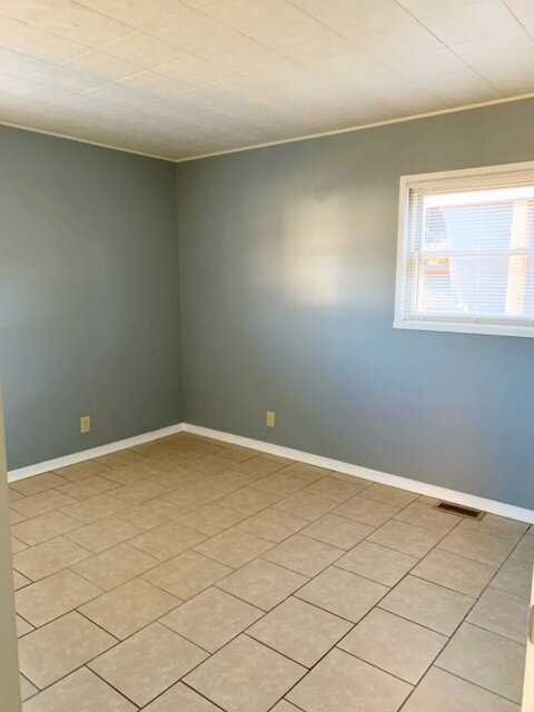 4125 Alberta St - Photo 5 of 10