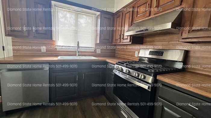 22 Barbara Dr - Photo 5 of 16