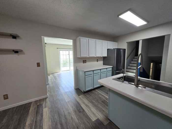 5093 W Elm Ct - Photo 5 of 23