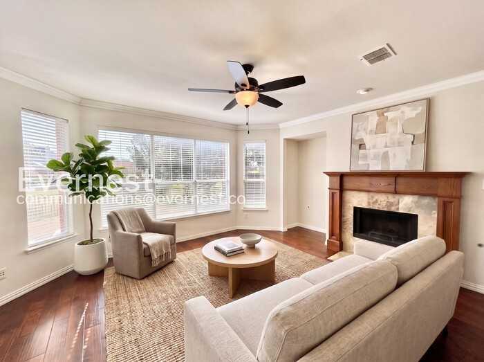 6458 Riverside Dr - Photo 2 of 31