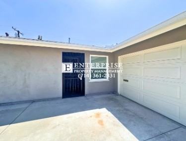 12172 Tunstall St - Photo 4 of 17