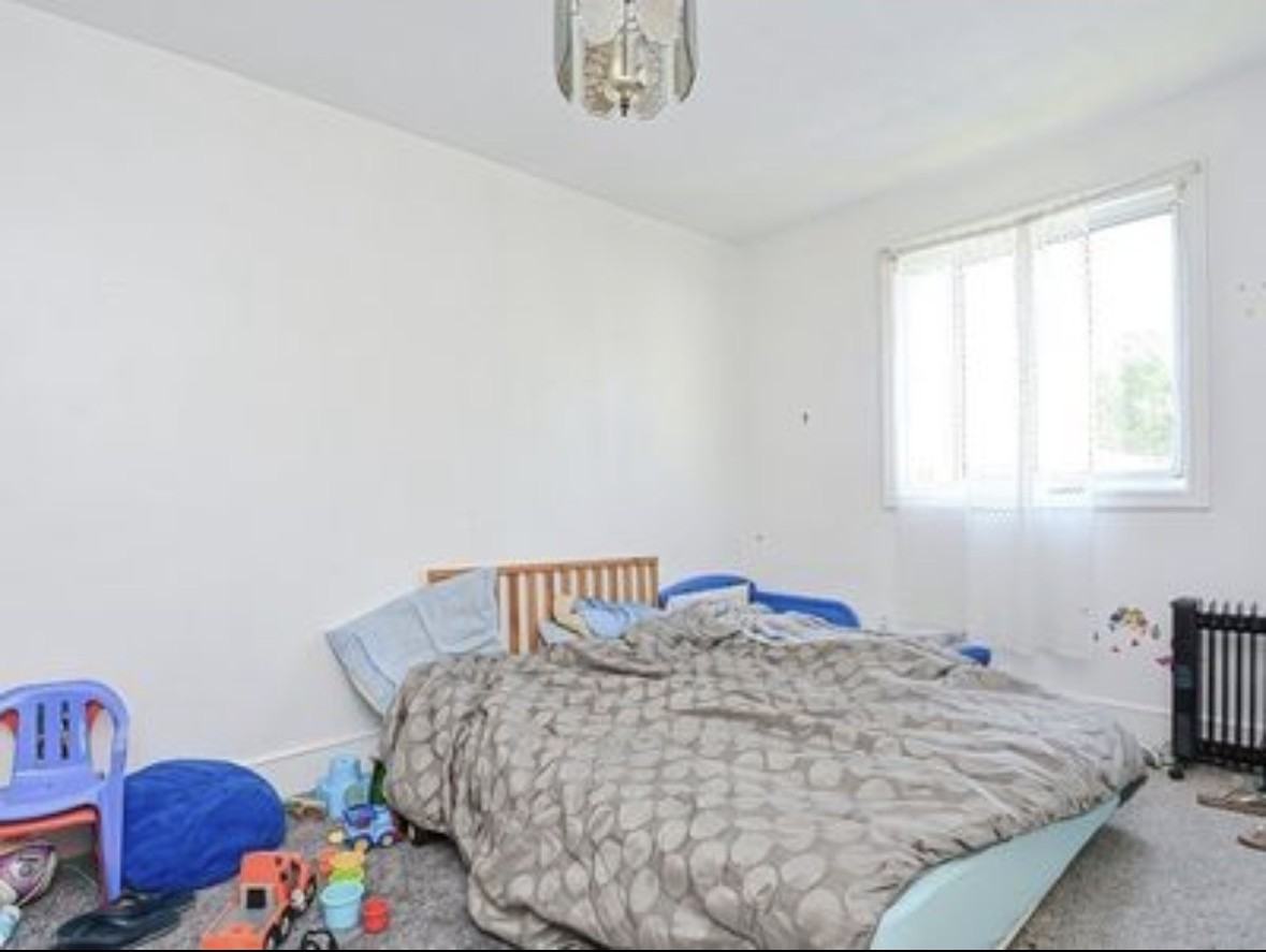 47 Hodges Ave #2 - Photo 3 of 6