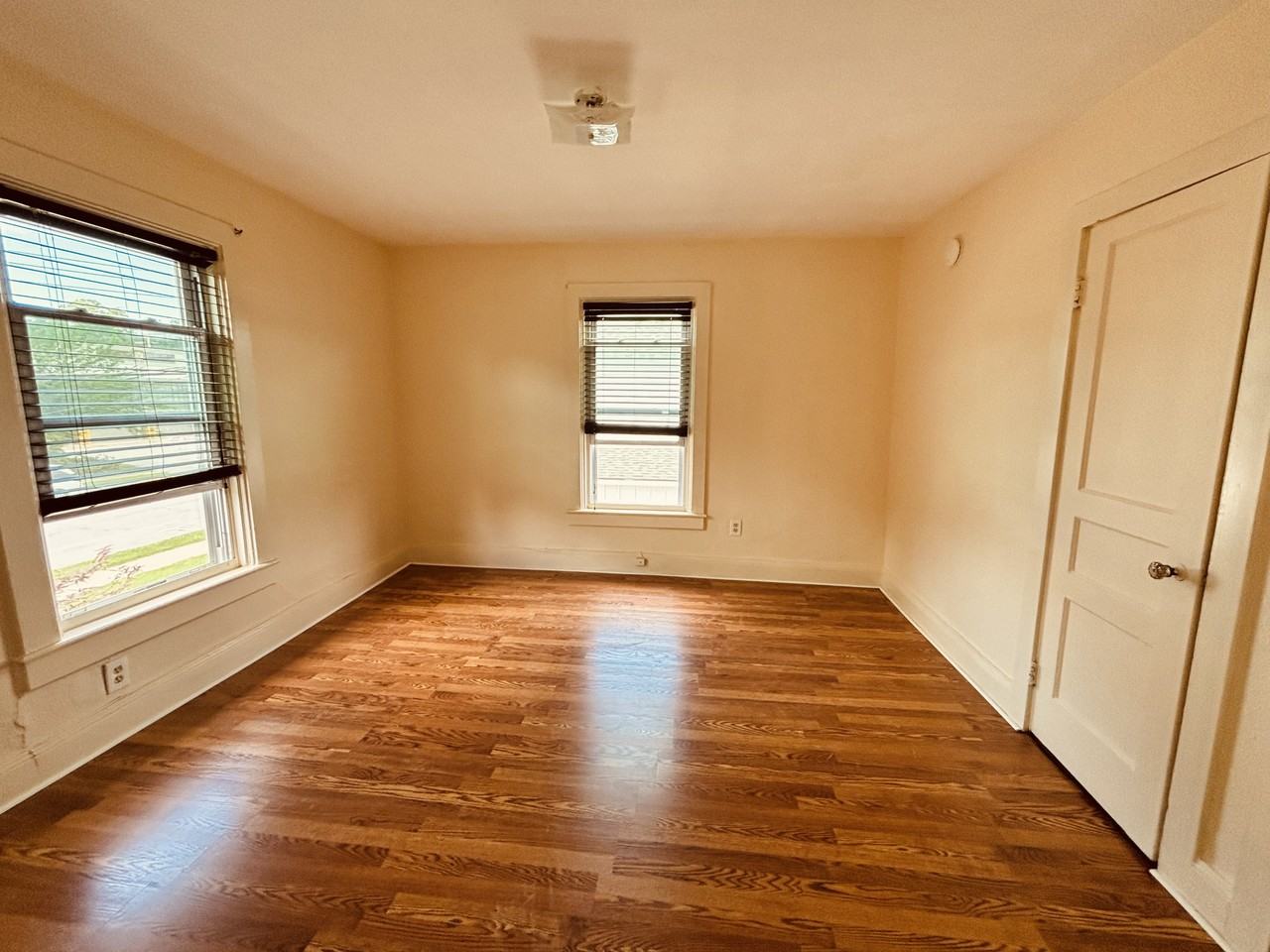168 Ottawa St #5 - Photo 2 of 11