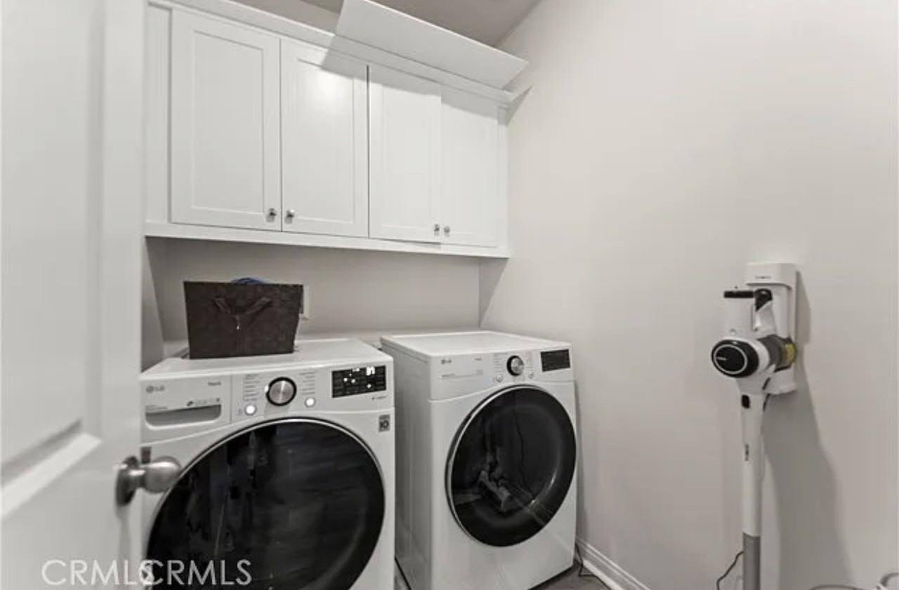 22719 Harmony Dr - Photo 4 of 23