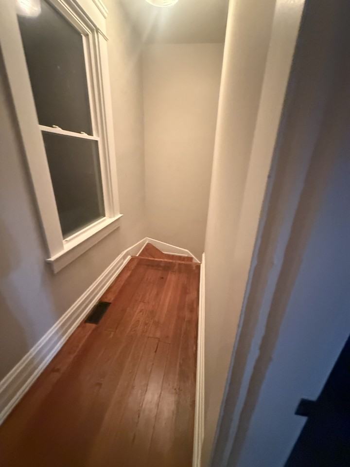 639 Watkins St #NA - Photo 5 of 18