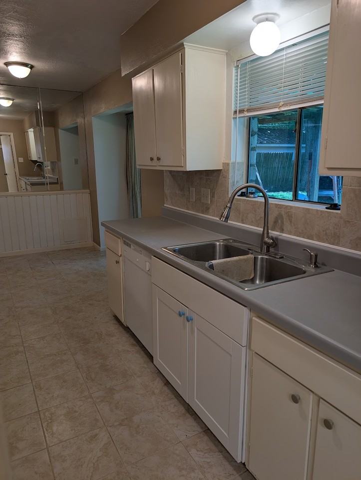 2028 Cheryl Dr #NA - Photo 7 of 31