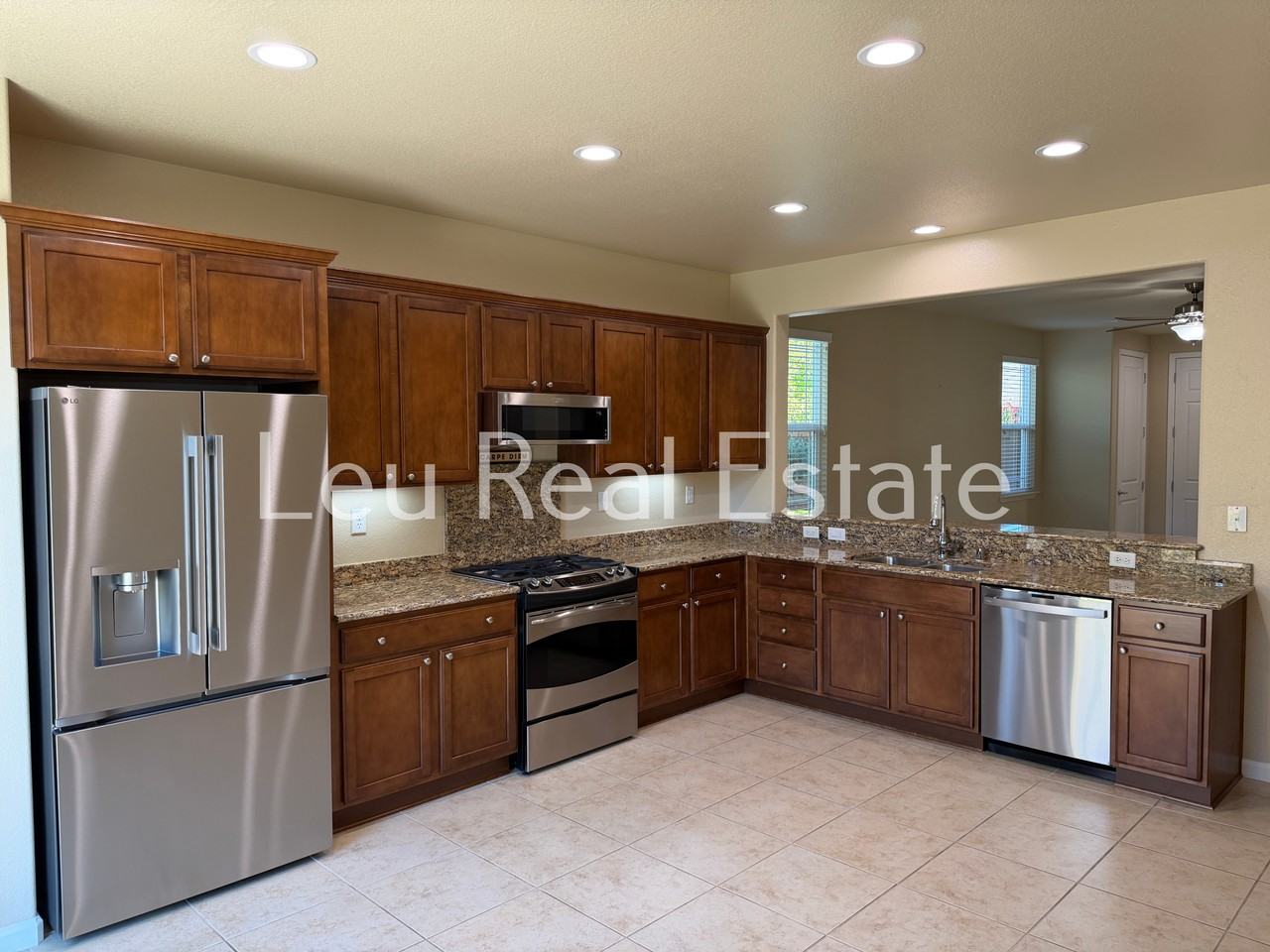 7425 Foxburgh Ct #NA - Photo 2 of 18