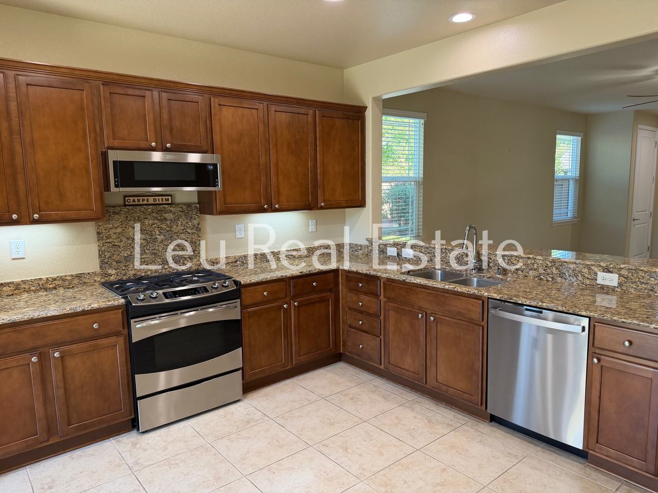 7425 Foxburgh Ct #NA - Photo 3 of 18