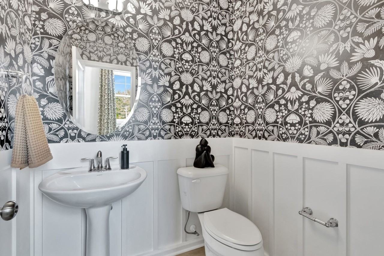 10056 Secluded Garden Dr #10056 - Photo 5 of 20