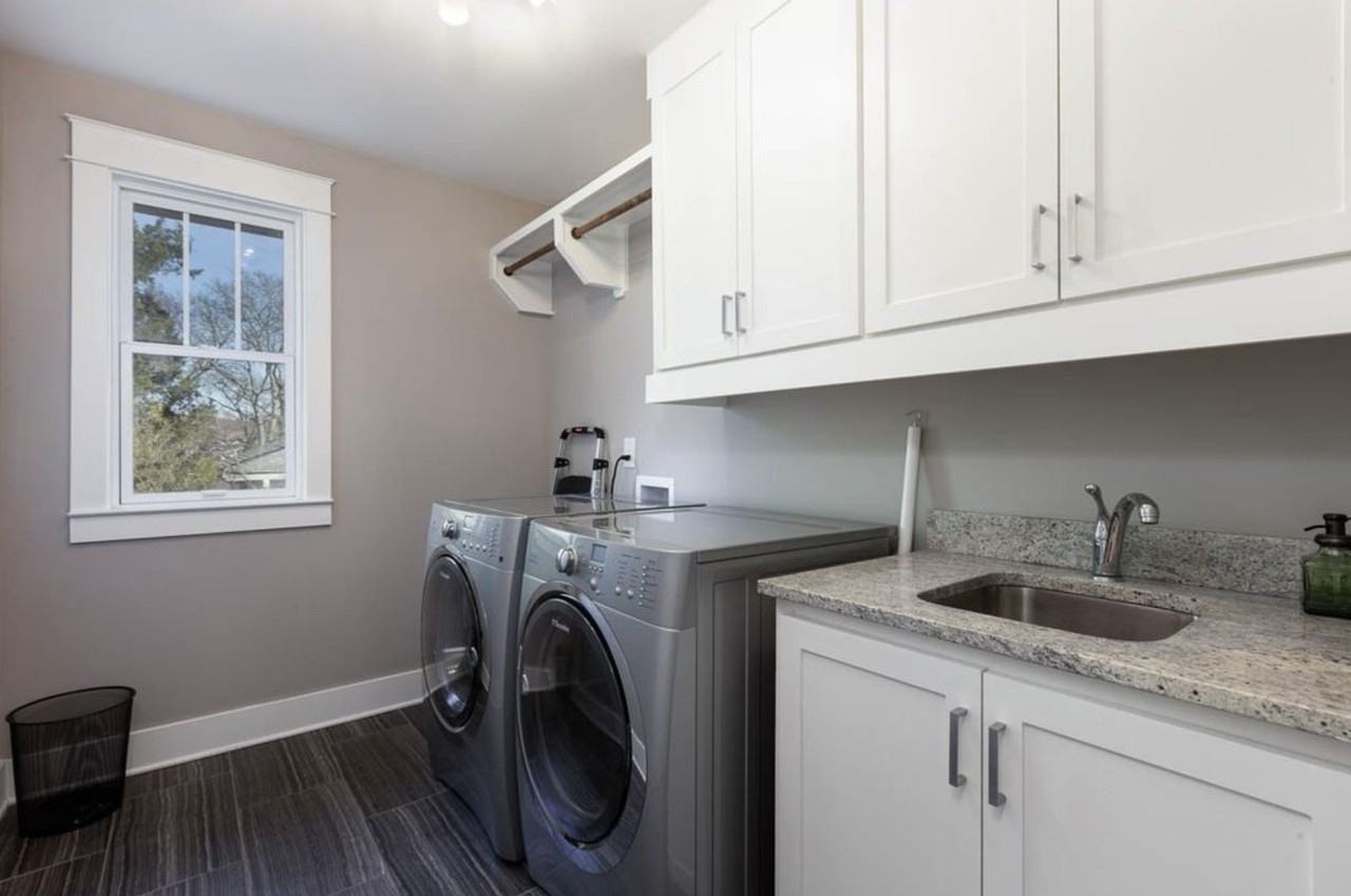 2526 Ashwood Ave #NA - Photo 7 of 19