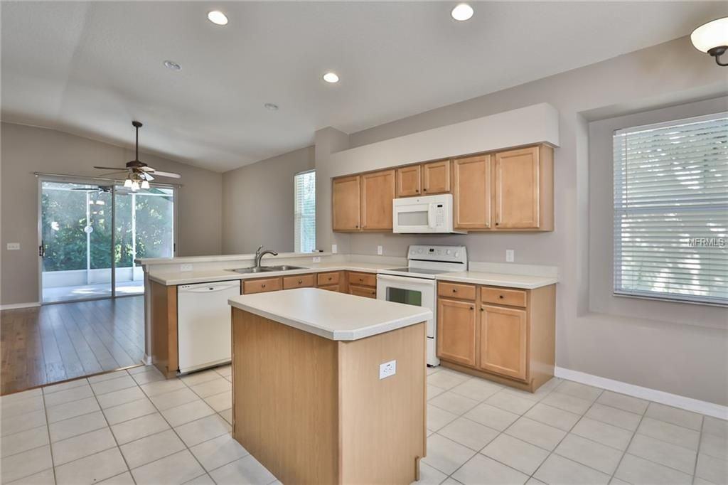 11107 Avery Oaks Dr #NA - Photo 4 of 13