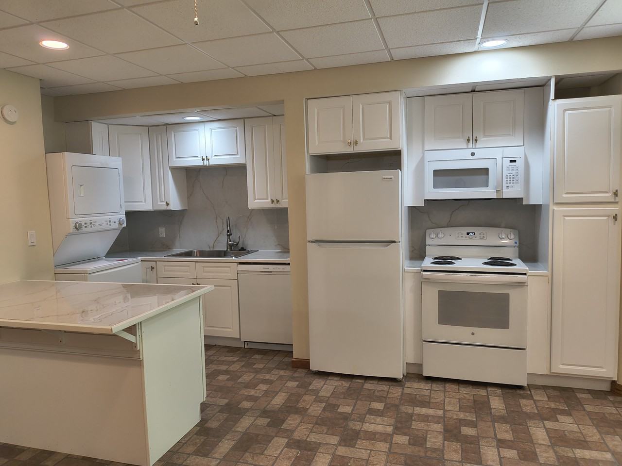 430 English Ivy Way #B - Photo 2 of 12
