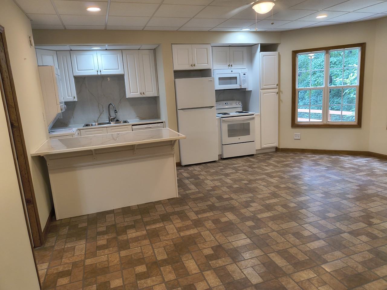 430 English Ivy Way #B - Photo 3 of 12