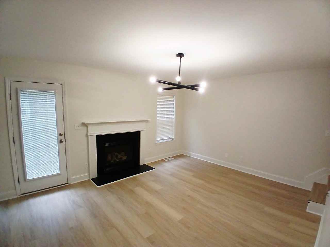 606 Lexington Dr #NA - Photo 7 of 8