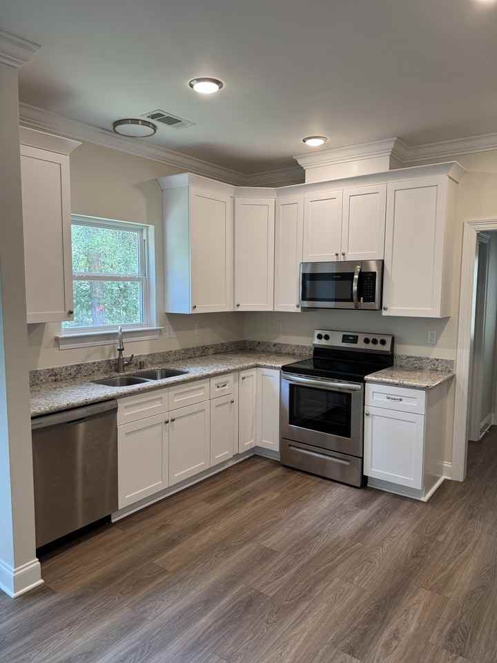 1318 Jasmine St #NA - Photo 5 of 14