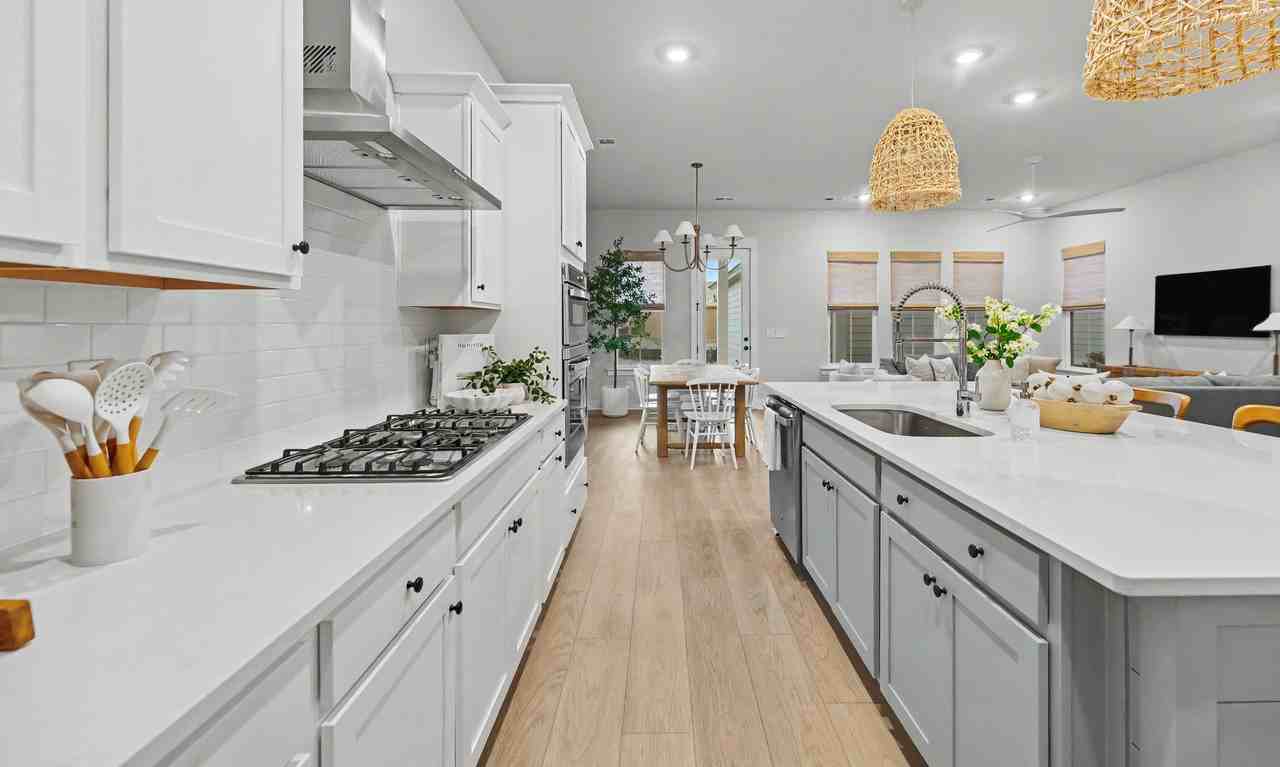 124 Cloverfield Trail Dr #NA - Photo 6 of 37