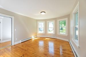 featured image of 14 Winter St #14