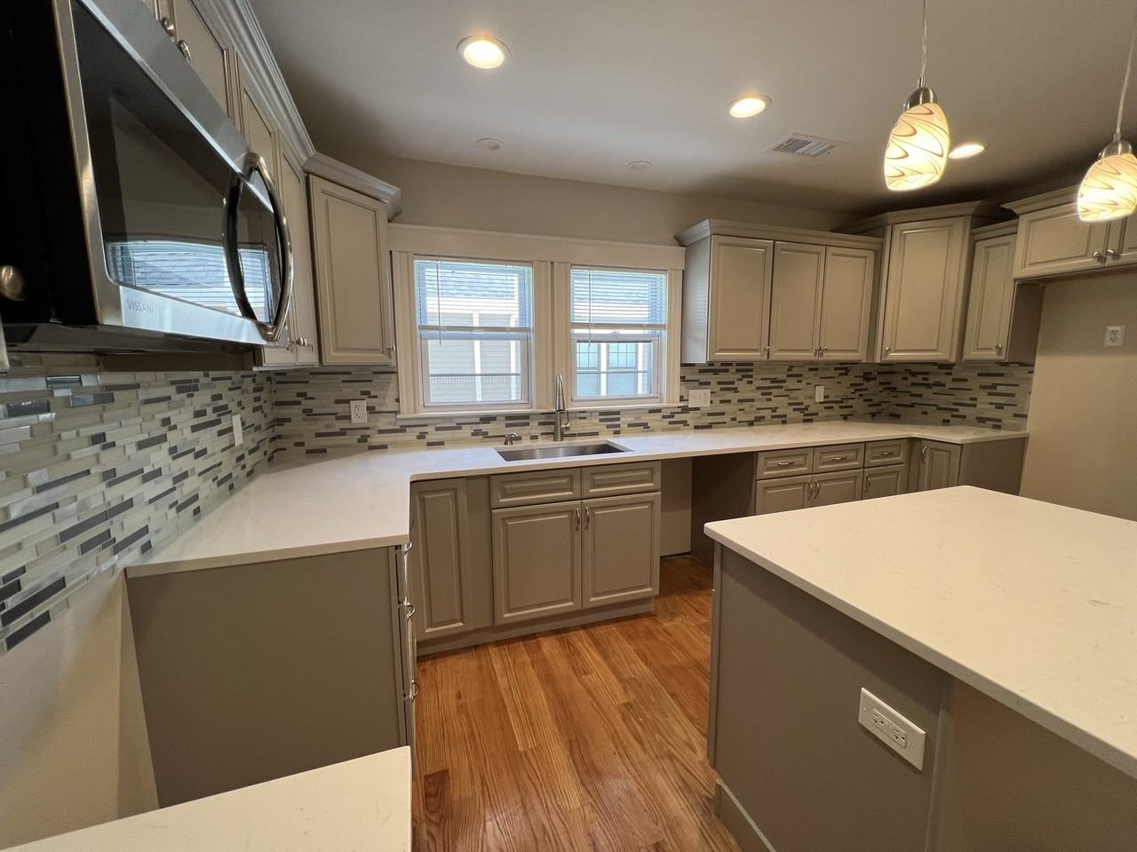 154 Summer Street ##2 - Photo 3 of 16