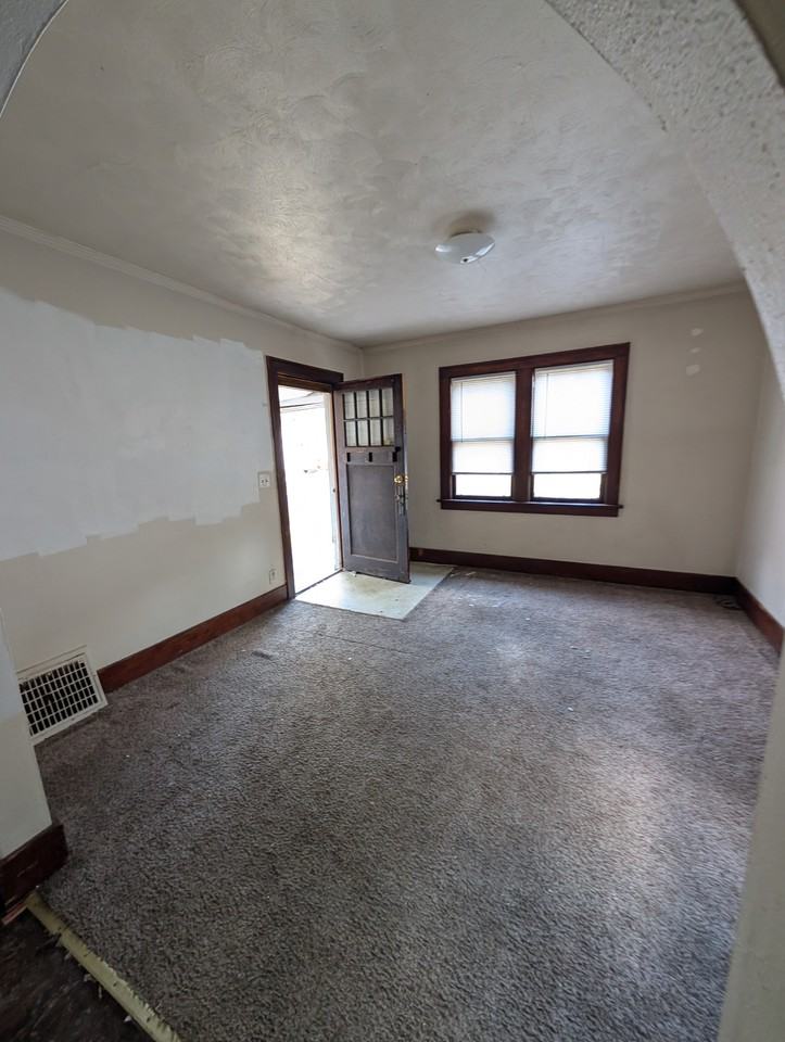812 W Macqueen Ave #NA - Photo 4 of 14