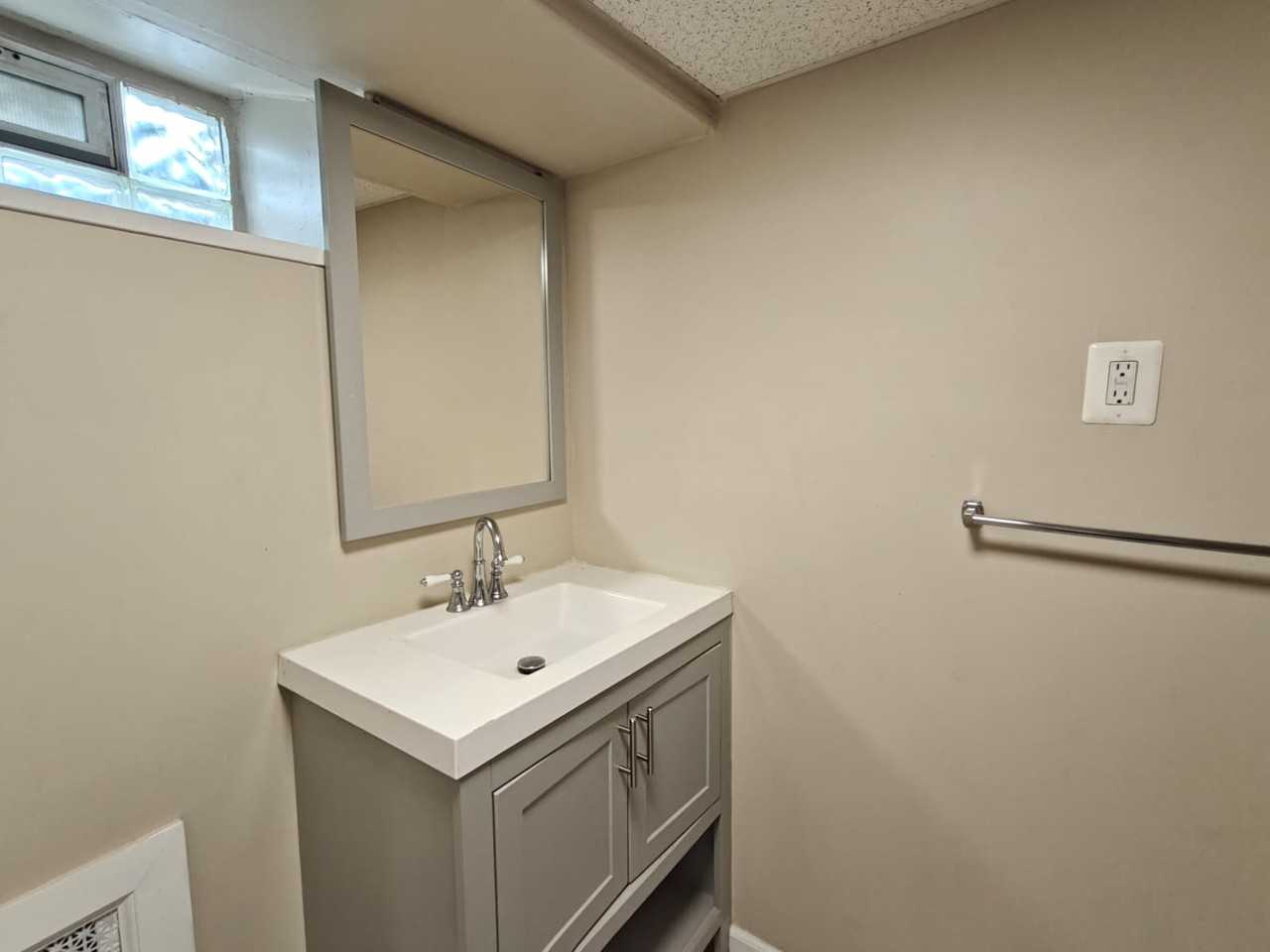 6766 Blakemore St #C1 - Photo 5 of 8