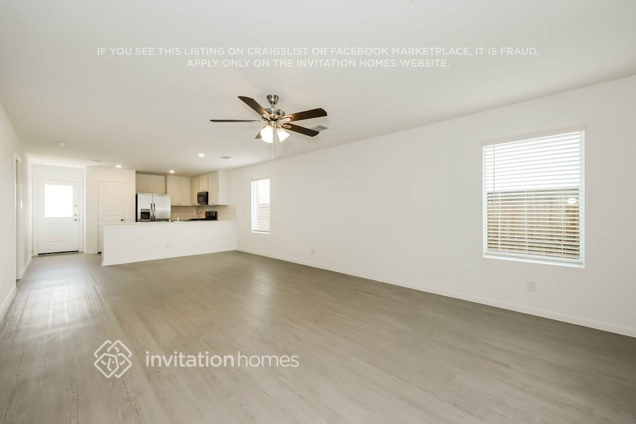 1202 Canyon Wren Dr - Photo 3 of 17