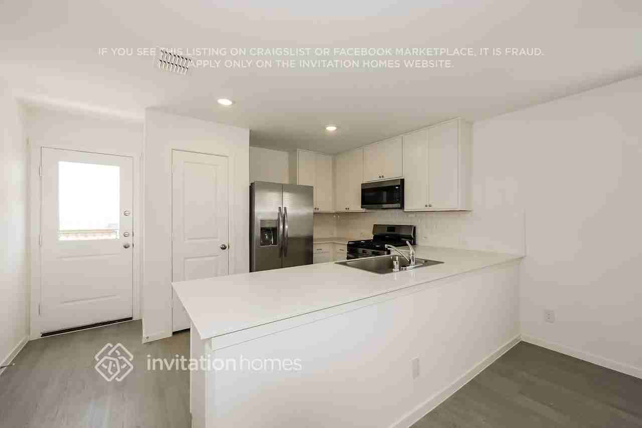 1202 Canyon Wren Dr - Photo 6 of 17