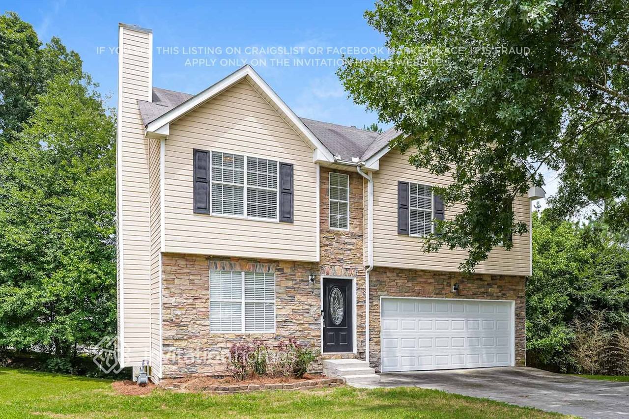 3907 Brandon Lee Way