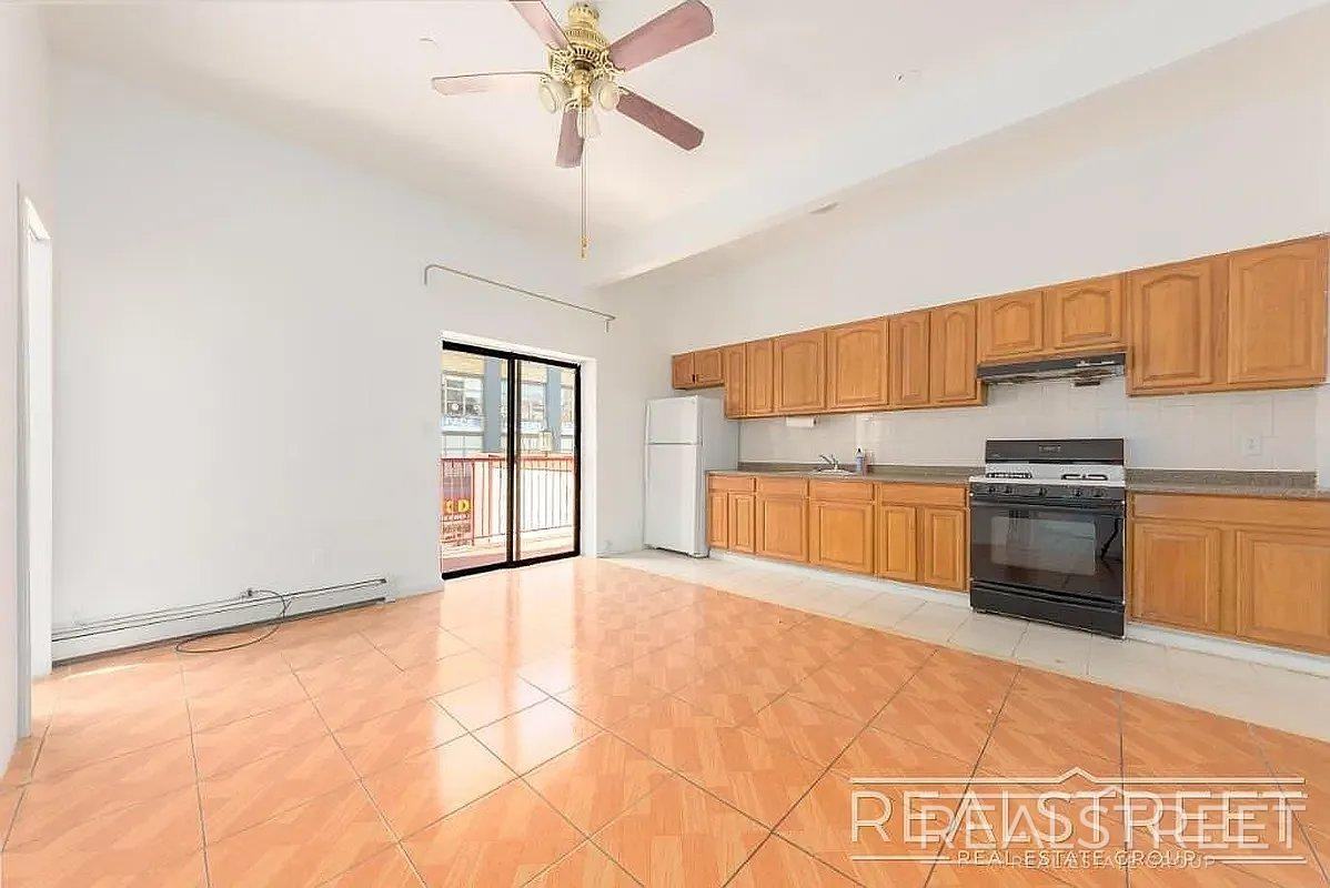 39 Debevoise St #3F - Photo 6 of 7