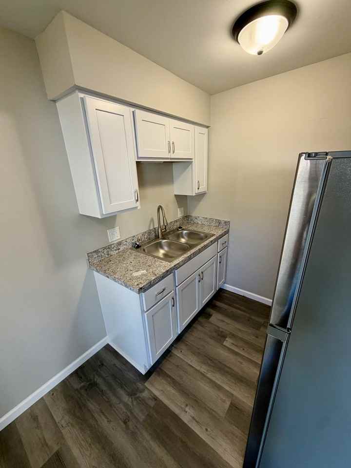426 S Bosse Ave #426 - Photo 6 of 15