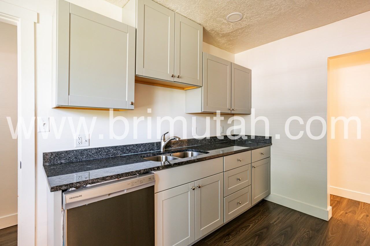 1189 S 1100 E #1189 - Photo 7 of 27