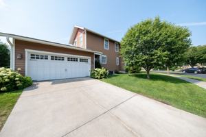 featured image of 15615 Dunberry Way #1