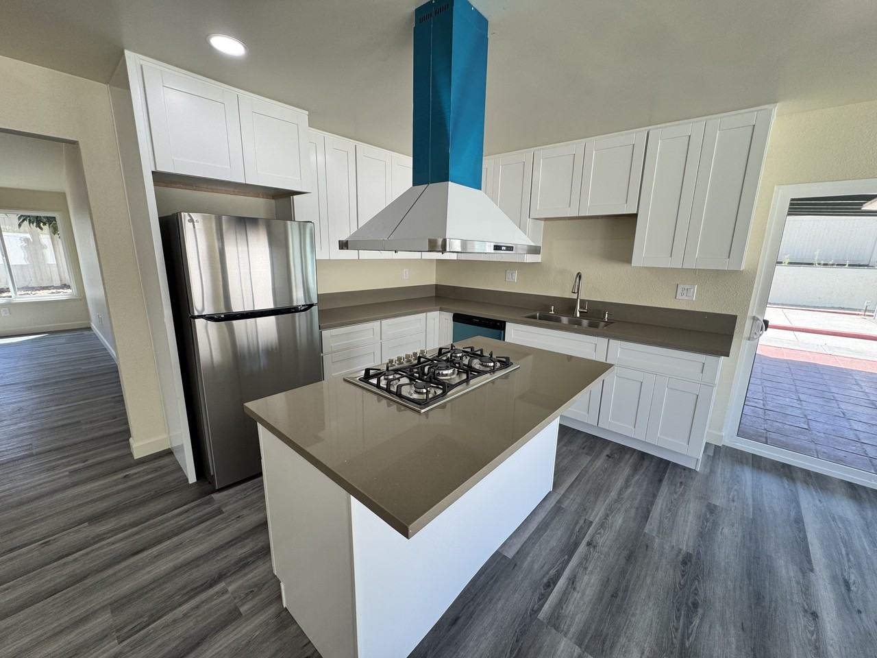 916 Avenida Ysidora #0 - Photo 7 of 17