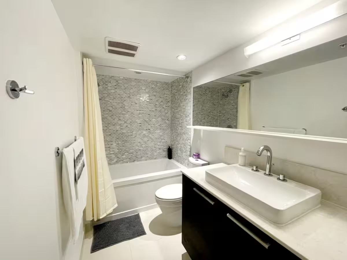 Main St & Keefer St #508 - Photo 6 of 12