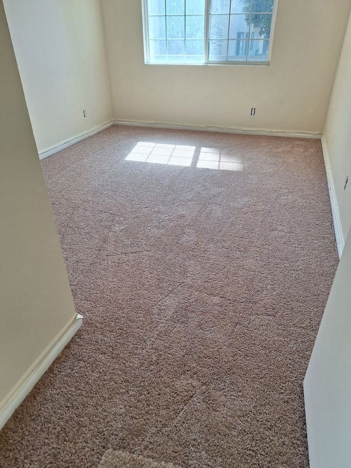 1249 Edwards St #30 - Photo 7 of 9