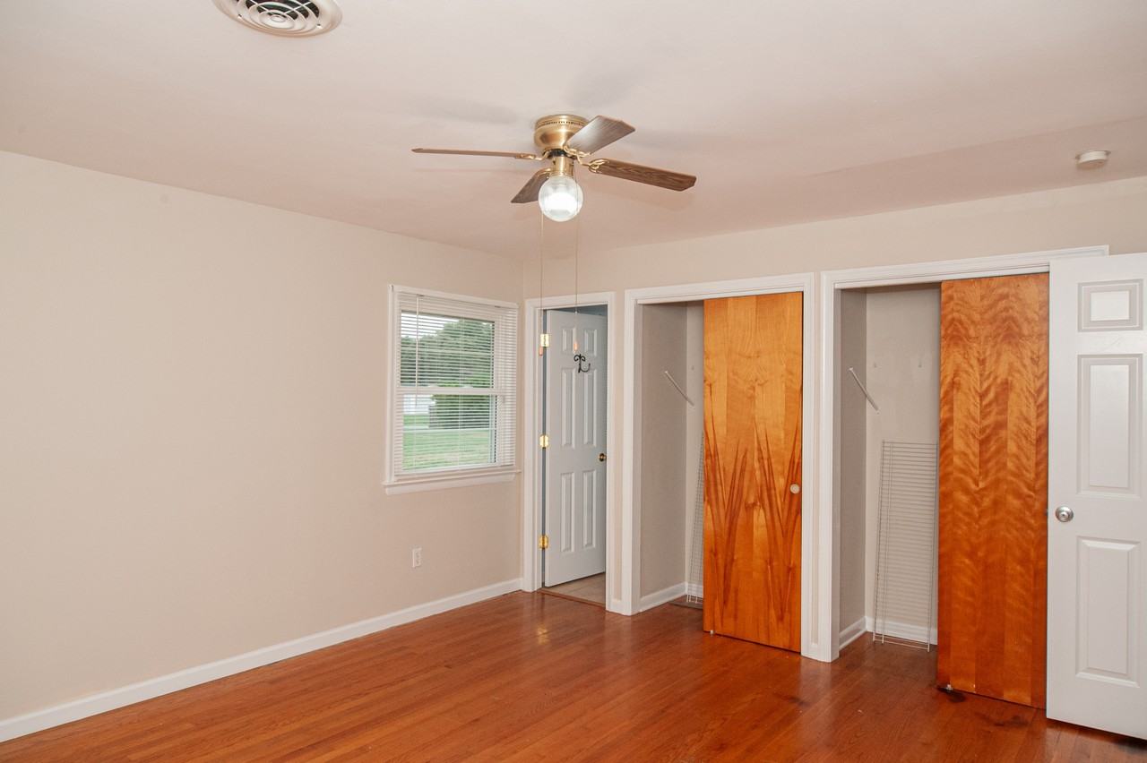 699 S Old Mill Rd #1 - Photo 3 of 21