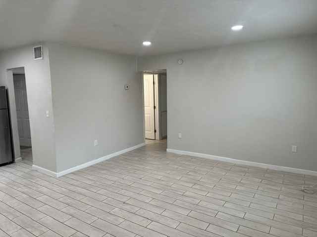 2111 E Sunland Vis #2111 - Photo 4 of 13
