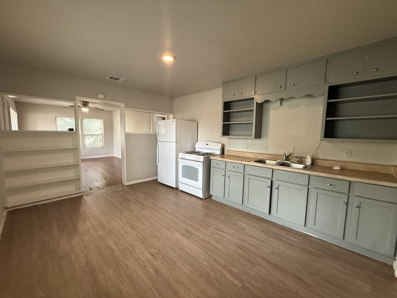300 Mill St #1 - Photo 4 of 18