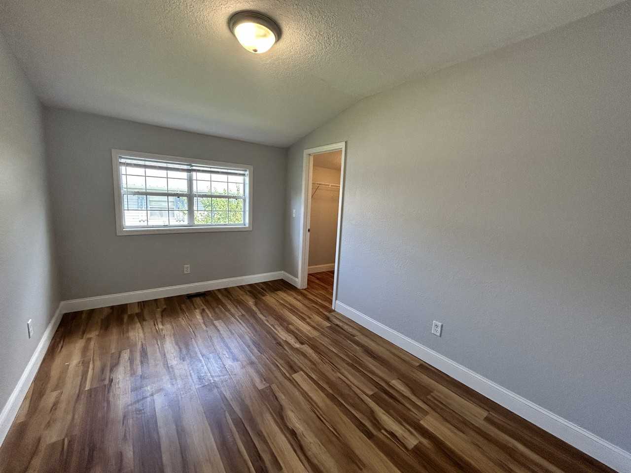 517 Sherwood Ave #1 - Photo 7 of 15