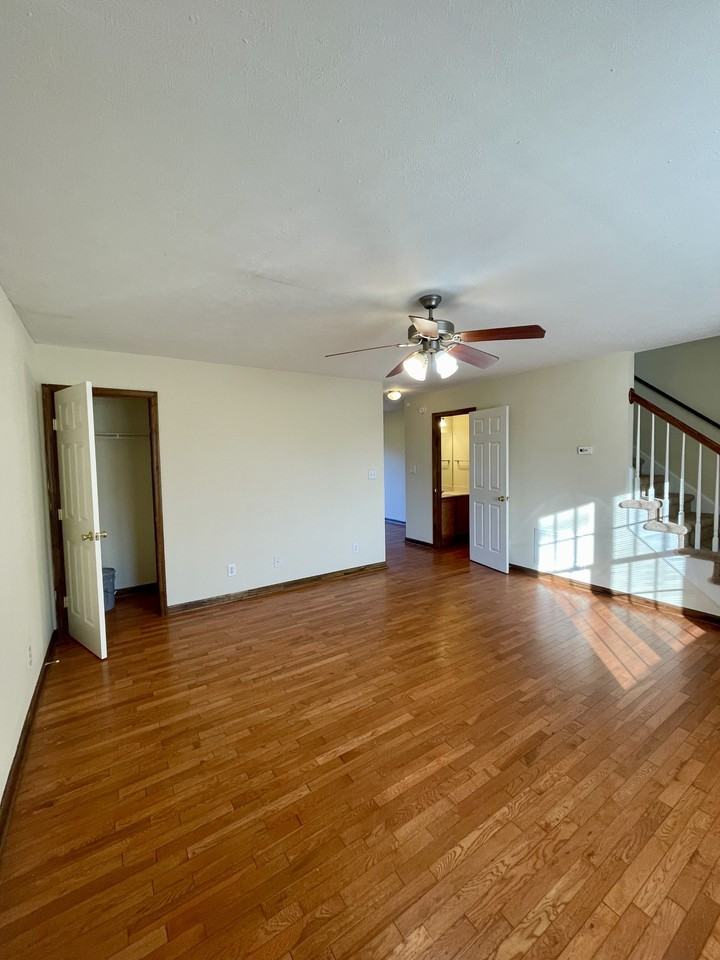 2528 Old Forest Rd #A - Photo 4 of 29