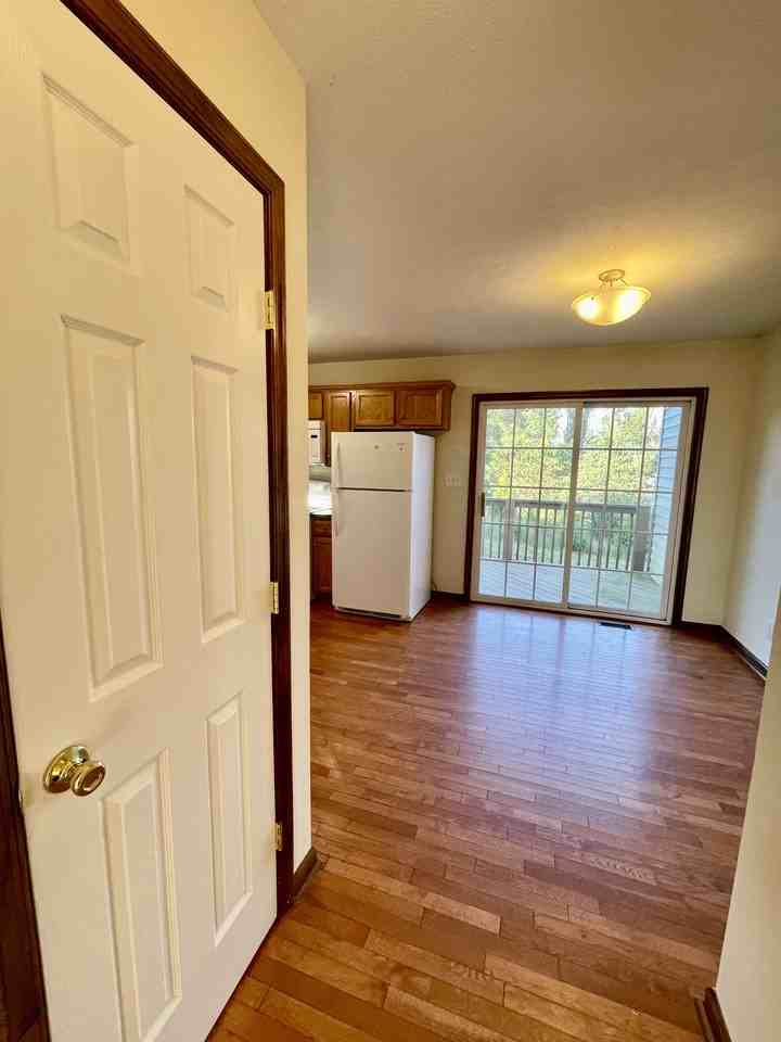 2528 Old Forest Rd #A - Photo 5 of 29
