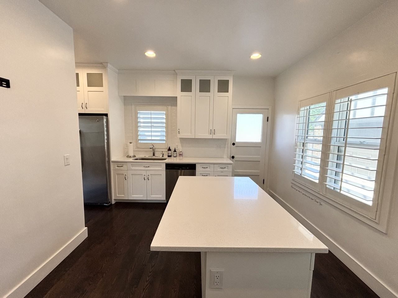 77 E Hillside Ave #1 - Photo 3 of 30