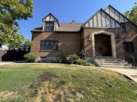 featured image of 77 E Hillside Ave #1