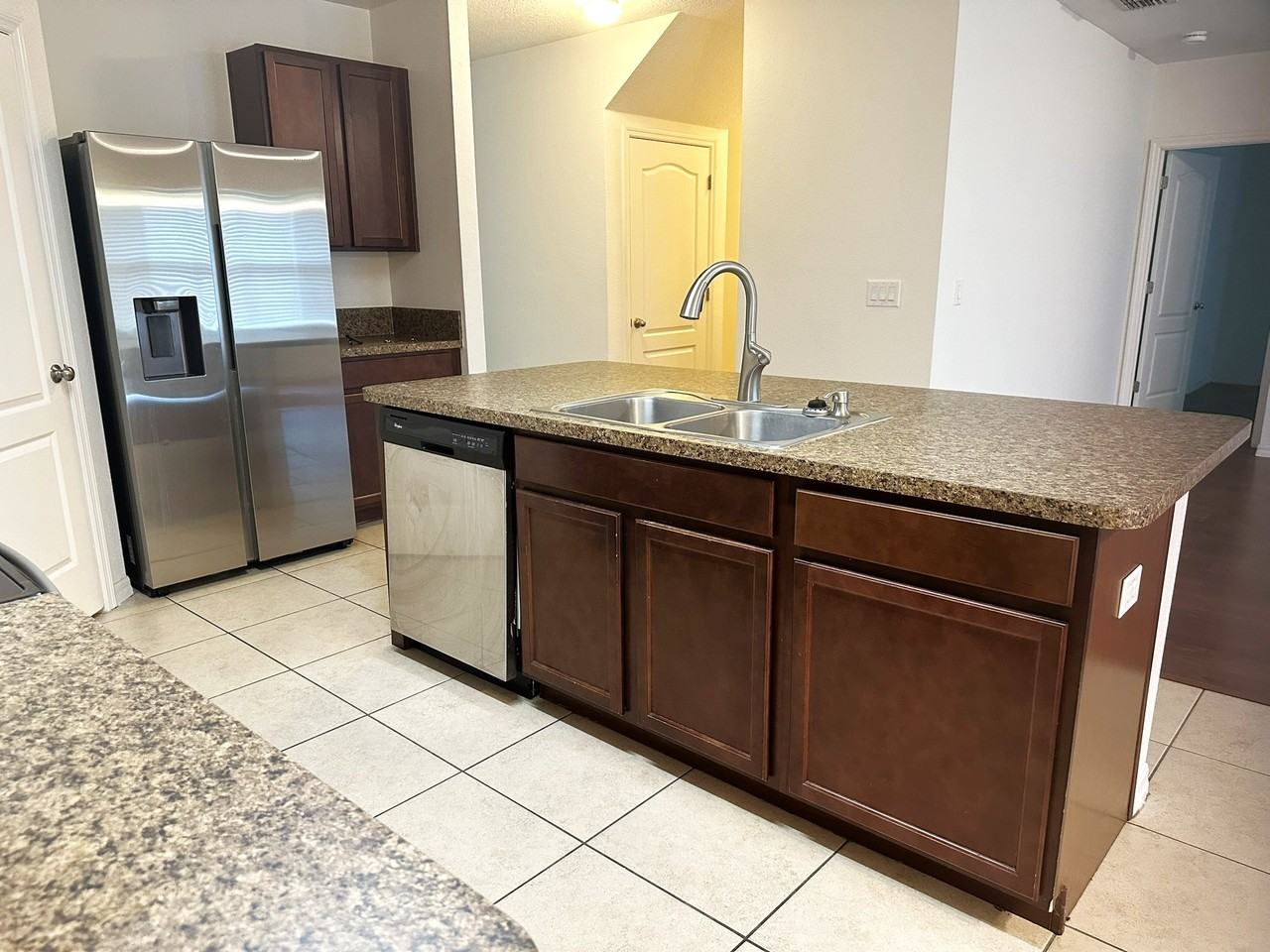 16832 Citrus Pkwy #1 - Photo 4 of 11