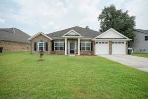 featured image of 729 English Oak Dr #1