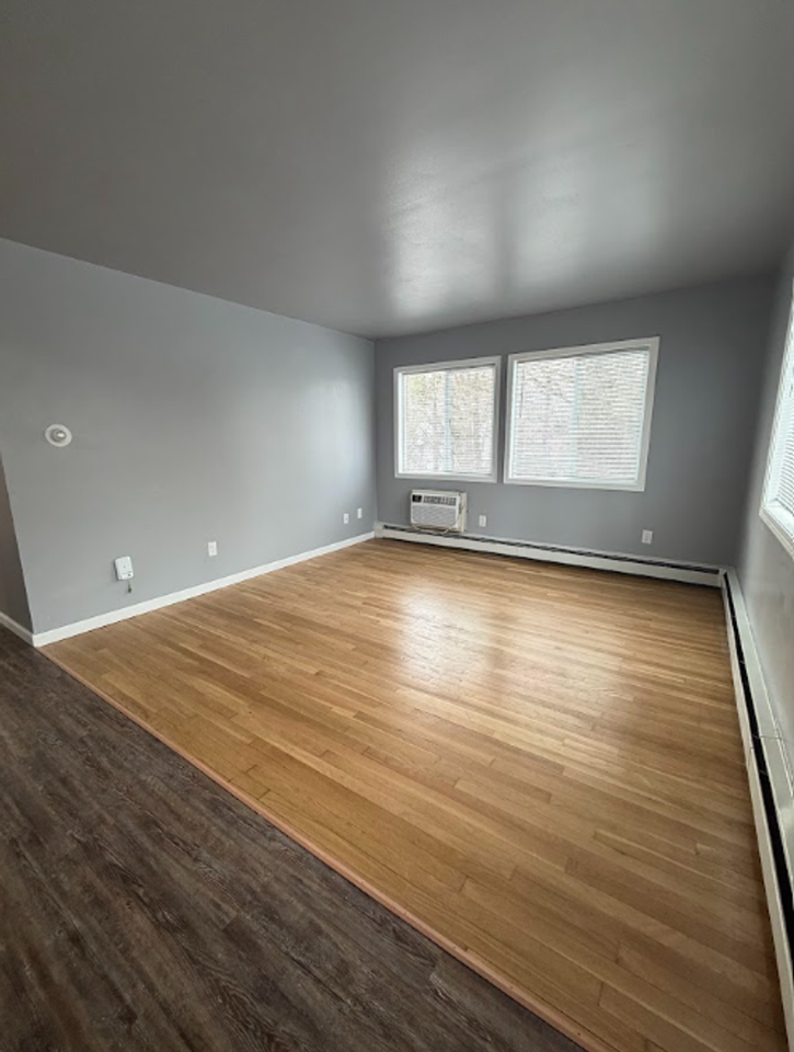 South River Apartments (1001) - Photo 4 of 7