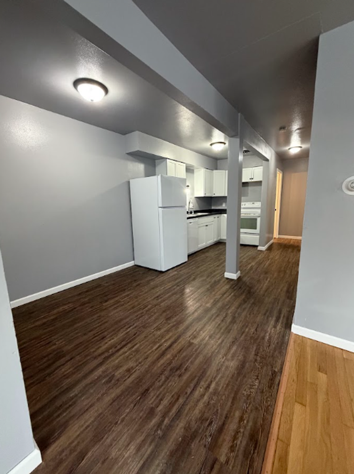 South River Apartments (1001) - Photo 5 of 7